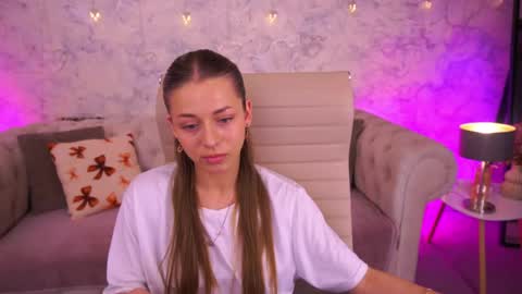 loveedove online show from April 28, 6:17 am