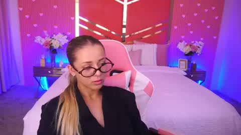 loveedove online show from June 30, 12:37 pm