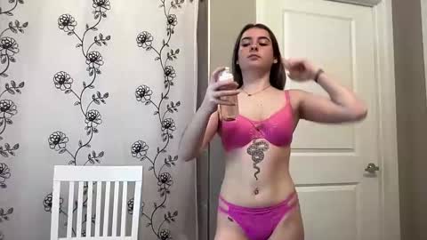 Olivia Rose online show from February 18, 9:03 pm