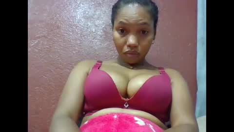 loveinlife750427 online show from March 10, 6:17 am