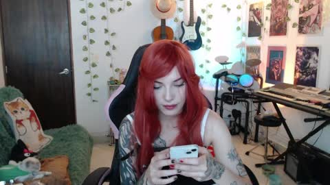 Cassie online show from April 11, 7:45 am