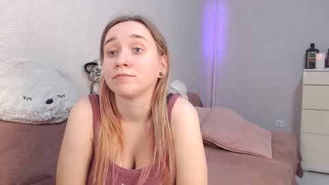 Lovely Hayley online show from November 14, 10:21 pm