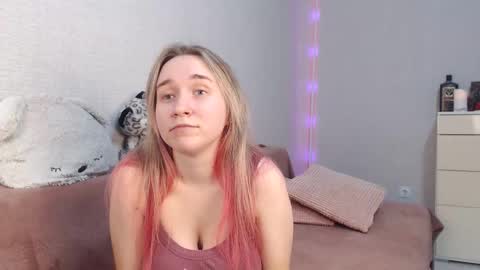 Lovely Hayley online show from November 1, 12:04 am