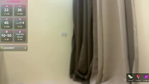 lovely_leah23 online show from April 14, 12:00 am