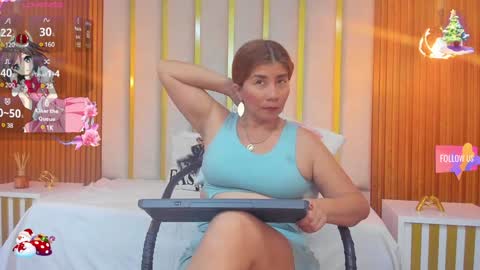 Snapshot of lovely_mifl chatting on December 13, 7:32 pm Marla Rico online show from December 13, 7:32 pm