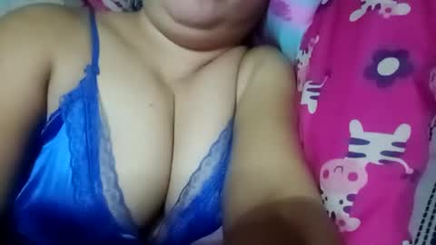 lovely_orchid online show from January 6, 11:07 am