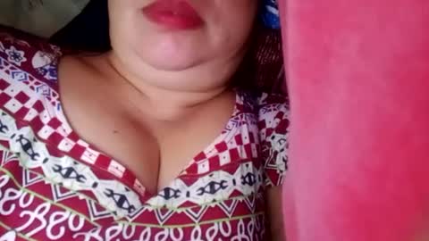 lovely_orchid online show from December 23, 2:35 am