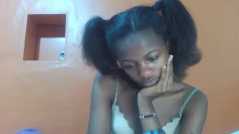 Lovely yvonne online show from October 21, 7:40 pm