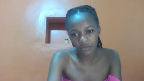 Lovely yvonne online show from December 3, 8:22 pm