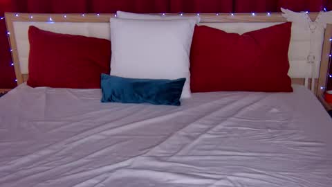 Caroline online show from September 11, 3:29 am