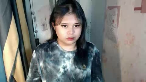 lovely online show from January 31, 10:30 pm