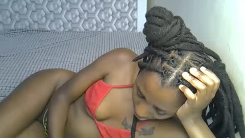 lovelytin online show from October 27, 3:13 am