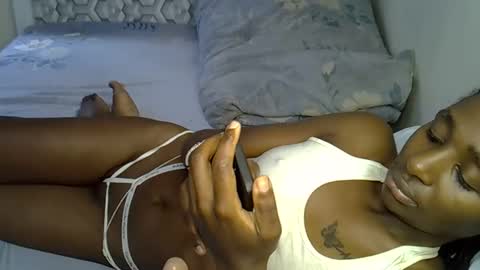 lovelytin online show from October 31, 7:45 am