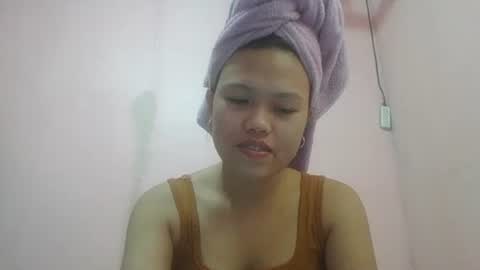 lovemae352295 online show from September 12, 9:07 am