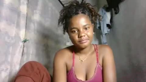 lovemarie08 online show from April 17, 12:24 am