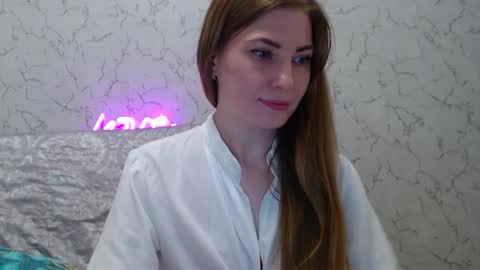 Mary Love online show from October 26, 6:47 pm