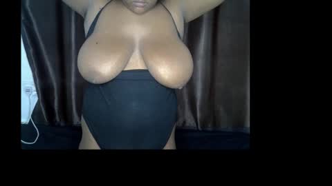 loveytiana online show from December 1, 1:03 pm