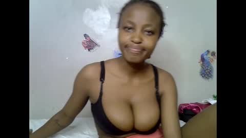 lovly_lastborn1 online show from May 12, 6:47 pm