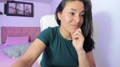 Snapshot of lrousse chatting on October 23, 9:21 pm lrousse online show from October 23, 9:21 pm