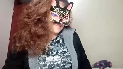 Snapshot of luana363 chatting on February 28, 5:15 am luana363 online show from February 28, 5:15 am