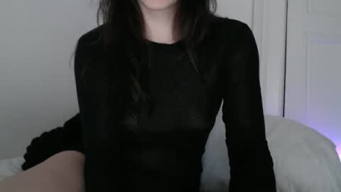 luana online show from April 3, 9:24 pm