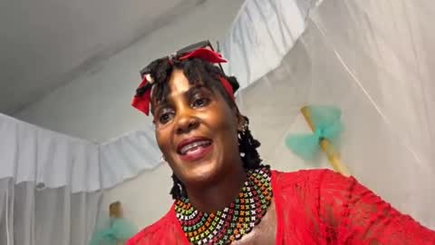 luannecrazy online show from July 20, 5:25 pm