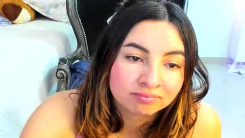 luara__01__lecat_1 online show from November 26, 3:18 am