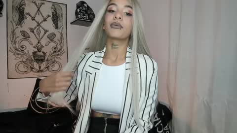Snapshot of luci_fer_devil_1 chatting on January 24, 4:16 am Veronica Rati online show from January 24, 4:16 am