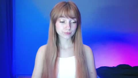 Snapshot of luciacam20 chatting on January 12, 7:10 pm Lucy online show from January 12, 7:10 pm