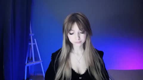 Snapshot of luciacam20 chatting on March 8, 7:18 pm Lucy online show from March 8, 7:18 pm