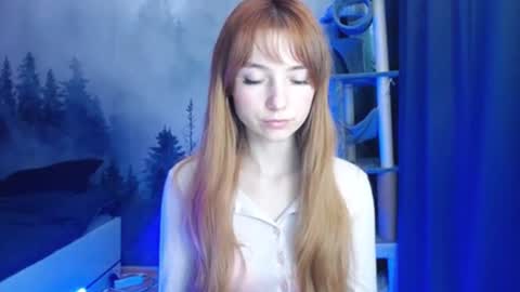 Snapshot of luciacam20 chatting on January 2, 7:23 am Lucy online show from January 2, 7:23 am