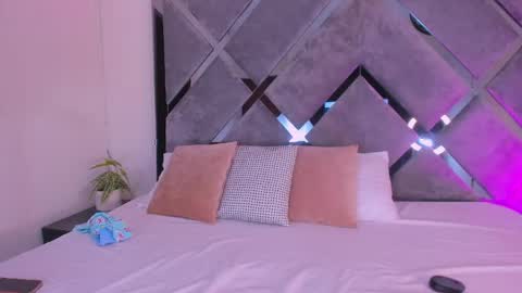 Lucia Gray online show from April 14, 12:54 am