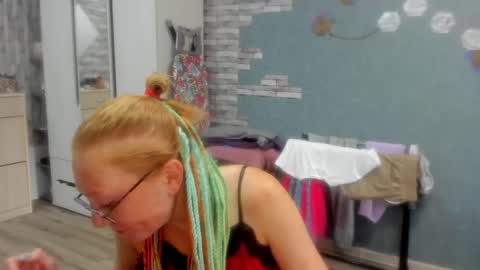 Snapshot of lucky_licky20 chatting on October 21, 2:48 am lucky_licky20 online show from October 21, 2:48 am