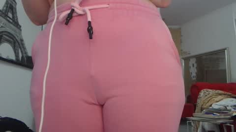 Ana online show from November 18, 11:33 am