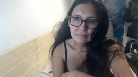 angelisa online show from August 3, 10:04 pm