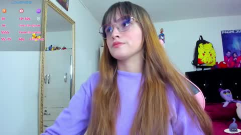 Snapshot of lucy_hess_ chatting on February 17, 8:38 pm Lucy online show from February 17, 8:38 pm