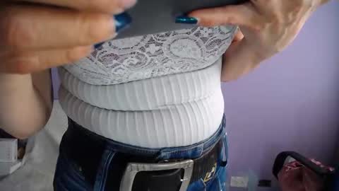  SleepyAbuela online show from April 8, 1:35 pm