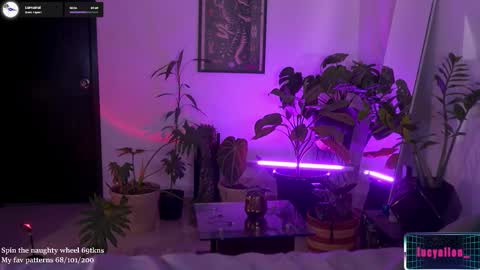 Snapshot of lucyallenx chatting on October 3, 10:26 pm Lucy Alien online show from October 3, 10:26 pm