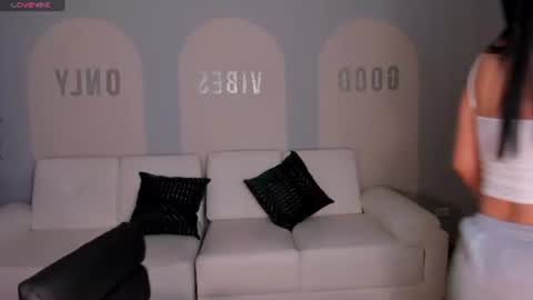 Lucy online show from July 9, 2:25 am
