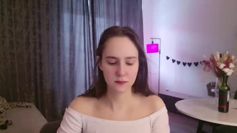 Lucy Rose online show from February 17, 12:04 pm