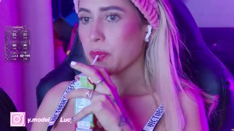 Lucy online show from November 26, 3:51 am