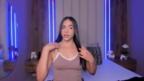 Lucy online show from March 23, 12:50 am