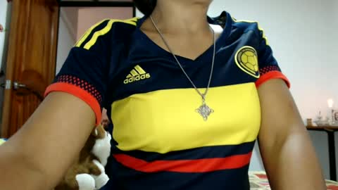 I am Luciana Martin... Welcome in my room online show from July 7, 4:32 pm