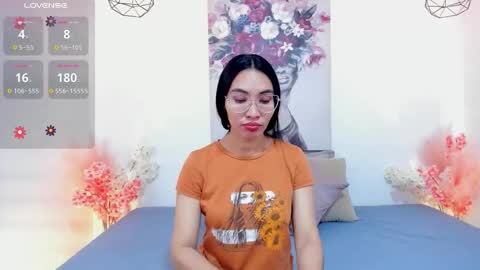 Lucy Liiu online show from November 4, 1:16 pm