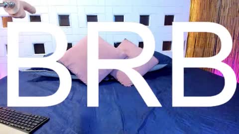 Lucy Liiu online show from February 13, 9:05 pm