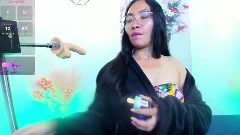 Lucy Liiu online show from January 6, 5:38 pm