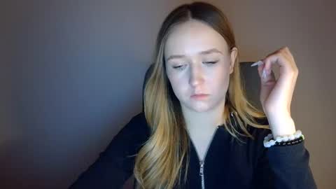 Lulu Baby18 online show from February 6, 7:28 pm