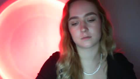 Lulu Baby18 online show from February 7, 6:45 pm