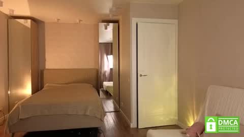 Lulu online show from November 22, 5:59 pm