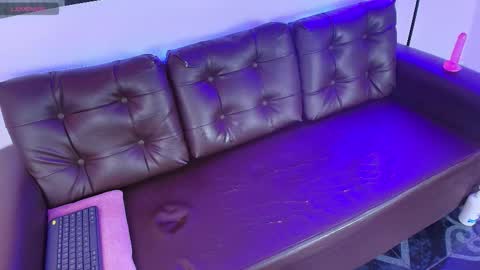 lulu online show from December 5, 1:45 pm